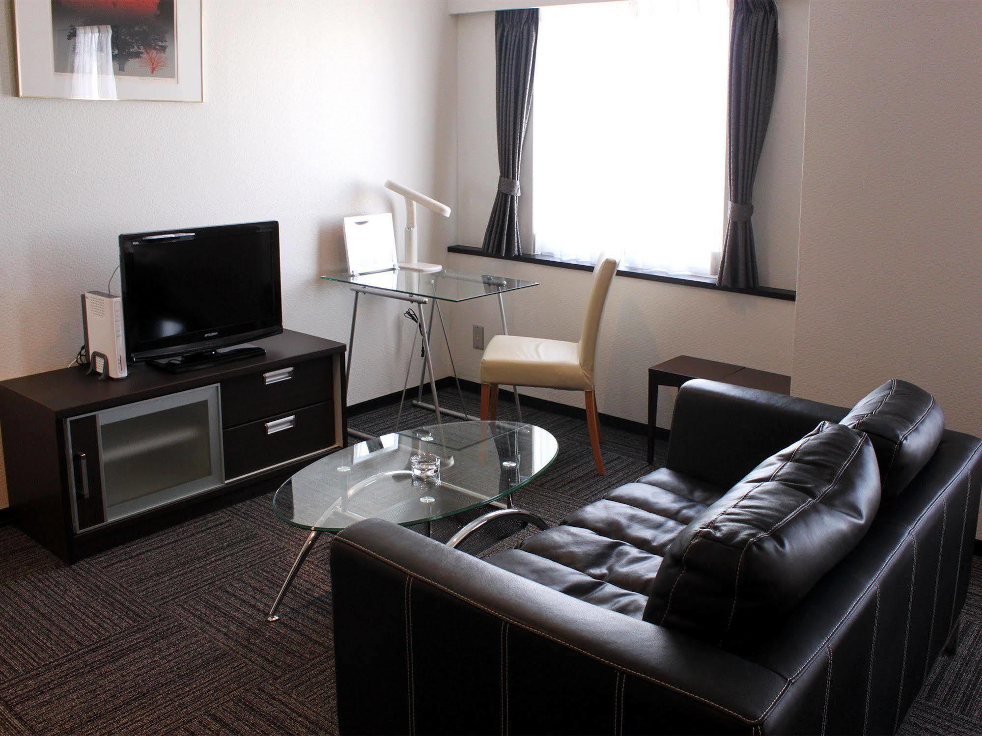 Hotel Livemax Budget Iyo Mishima Shikokuchuo Экстерьер фото